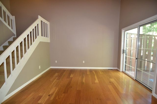 31 East Bluff Rd 31, Ashland, MA 01721
