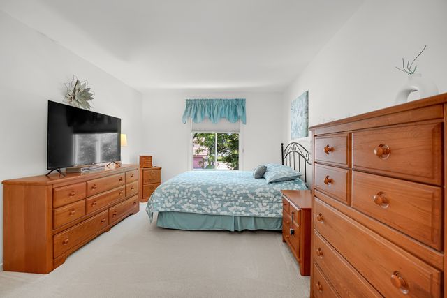2442 Brunswick Circle 4D, Woodridge, IL 60517