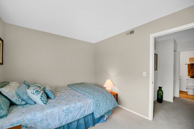 2442 Brunswick Circle 4D, Woodridge, IL 60517
