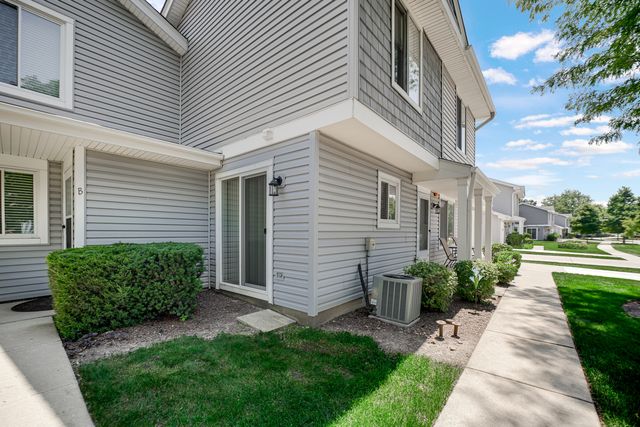 2442 Brunswick Circle 4D, Woodridge, IL 60517