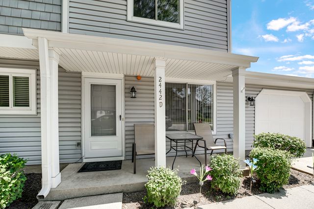 2442 Brunswick Circle 4D, Woodridge, IL 60517