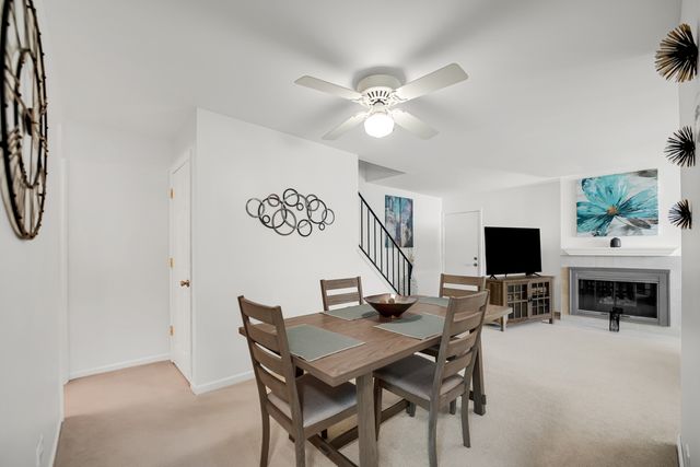 2442 Brunswick Circle 4D, Woodridge, IL 60517