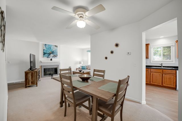 2442 Brunswick Circle 4D, Woodridge, IL 60517