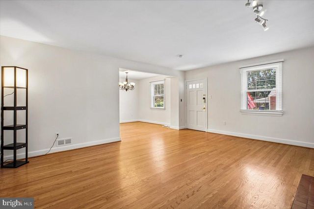 605 N FREDERICK ST, Arlington, VA 22203