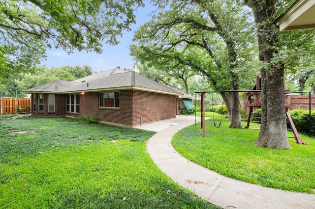 2403 Oak Shadow Court, Arlington, TX 76017