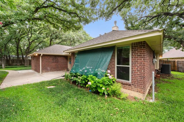 2403 Oak Shadow Court, Arlington, TX 76017