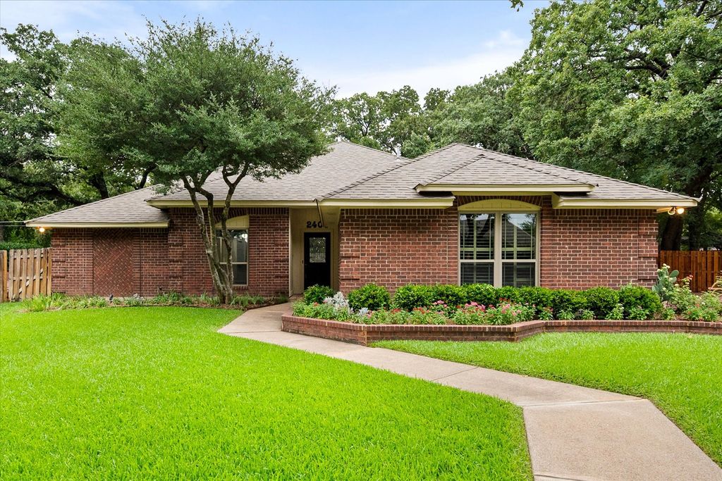 2403 Oak Shadow Court, Arlington, TX 76017