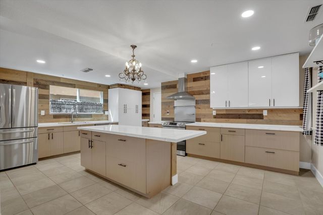 1149 River Bluff Drive, Oakdale, CA 95361