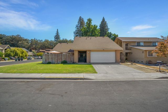 1149 River Bluff Drive, Oakdale, CA 95361