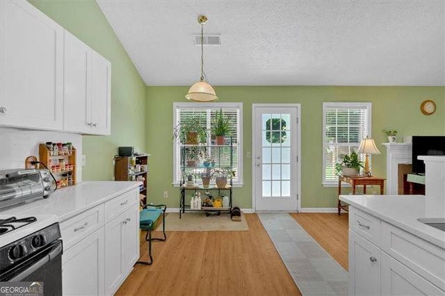 322 London Lane, Hiram, GA 30141