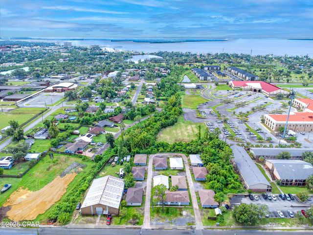 715 W 13th Street 12-13, Panama City, FL 32401