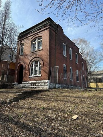 1409 East Grand Blvd, St Louis, MO 63107