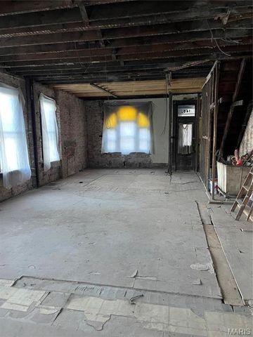 1409 East Grand Blvd, St Louis, MO 63107