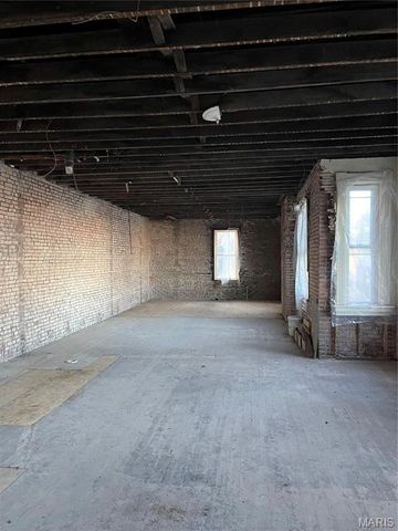 1409 East Grand Blvd, St Louis, MO 63107