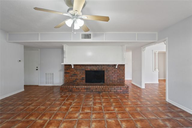 9214 Vagas Drive, Rowlett, TX 75088
