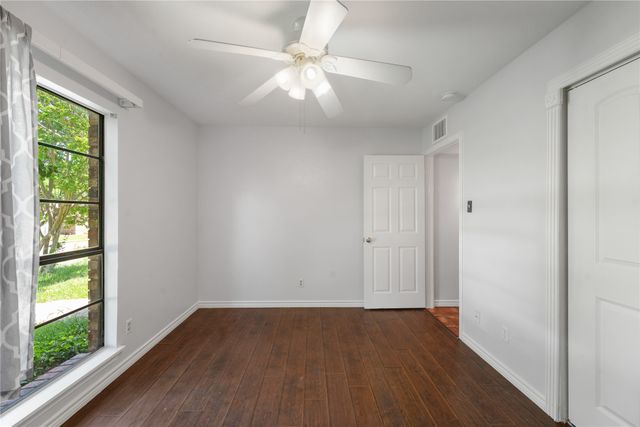 9214 Vagas Drive, Rowlett, TX 75088