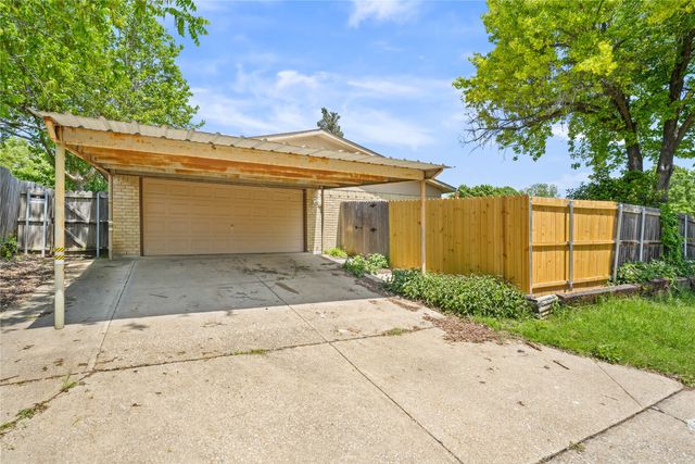 9214 Vagas Drive, Rowlett, TX 75088