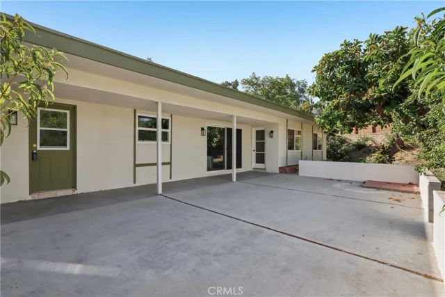 1184 Lyndhurst, Riverside, CA 92507