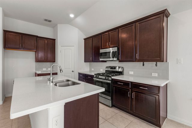 1740 Rio Costilla Road, Fort Worth, TX 76131