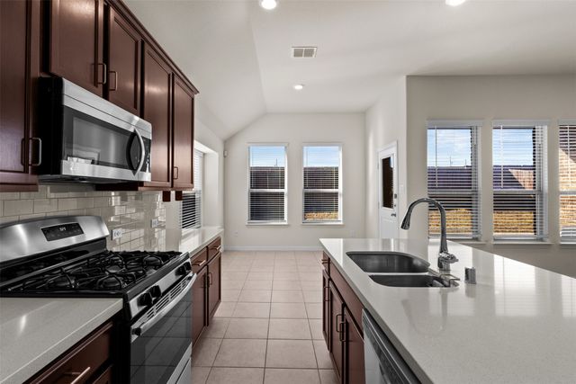 1740 Rio Costilla Road, Fort Worth, TX 76131