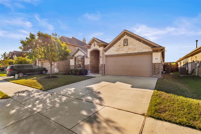 1740 Rio Costilla Road, Fort Worth, TX 76131