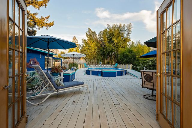 1067 SE Ashley Place, Grants Pass, OR 97526