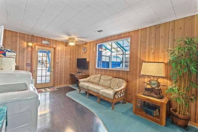 1067 SE Ashley Place, Grants Pass, OR 97526