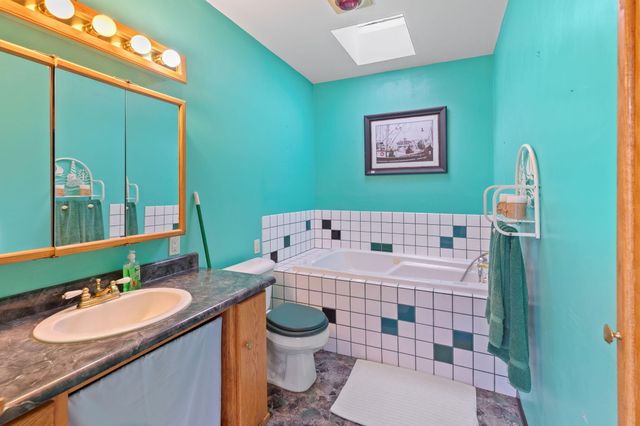 1067 SE Ashley Place, Grants Pass, OR 97526