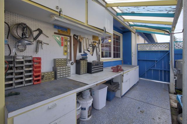 1067 SE Ashley Place, Grants Pass, OR 97526