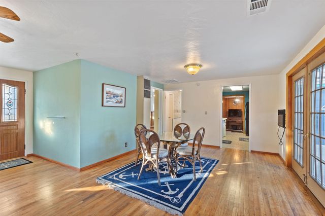 1067 SE Ashley Place, Grants Pass, OR 97526