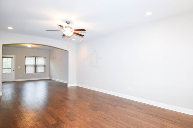 1640 Foston Ln, Gallatin, TN 37066