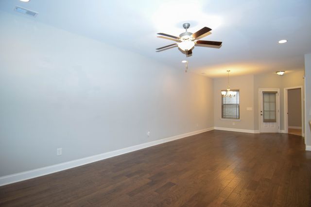 1640 Foston Ln, Gallatin, TN 37066