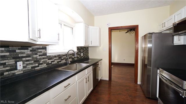 1448 Creighton Avenue, Akron, OH 44310