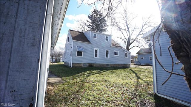 1448 Creighton Avenue, Akron, OH 44310