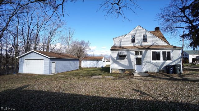 1448 Creighton Avenue, Akron, OH 44310