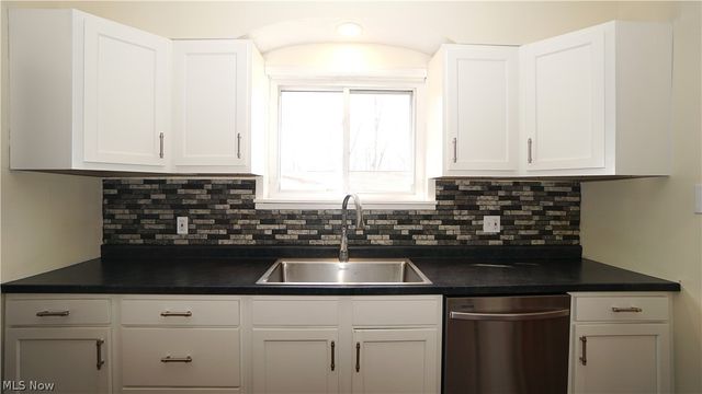 1448 Creighton Avenue, Akron, OH 44310