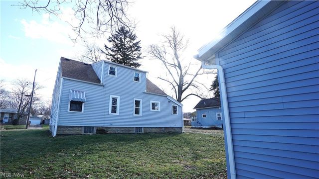 1448 Creighton Avenue, Akron, OH 44310