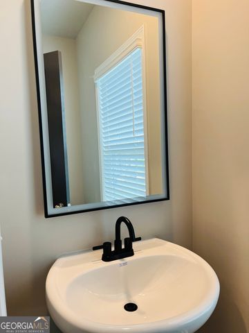 33 Cobalt Lane, Newnan, GA 30265