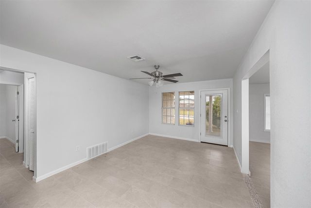 6115 SW Park Place, Lawton, OK 73505