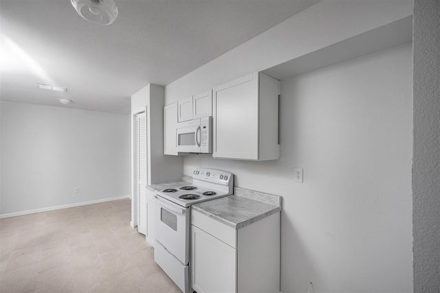 6115 SW Park Place, Lawton, OK 73505