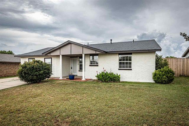 6115 SW Park Place, Lawton, OK 73505