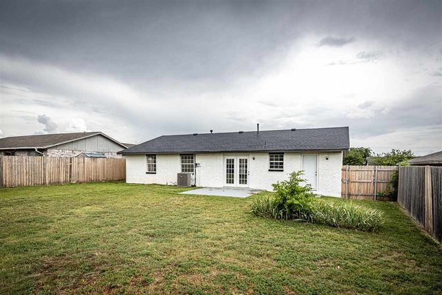 6115 SW Park Place, Lawton, OK 73505
