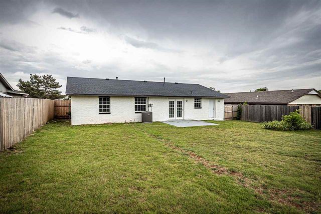 6115 SW Park Place, Lawton, OK 73505