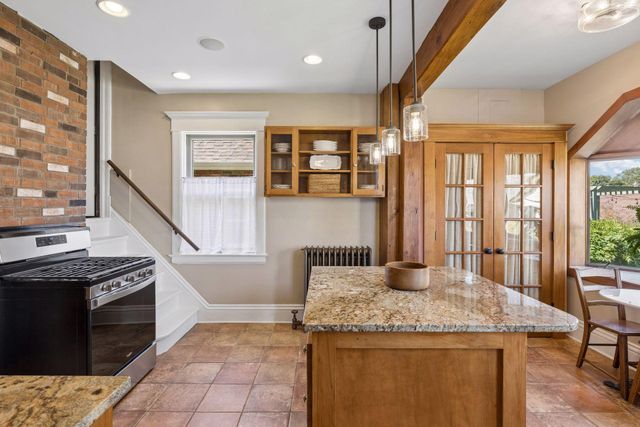 1089 Lincoln Avenue, Saint Paul, MN 55105