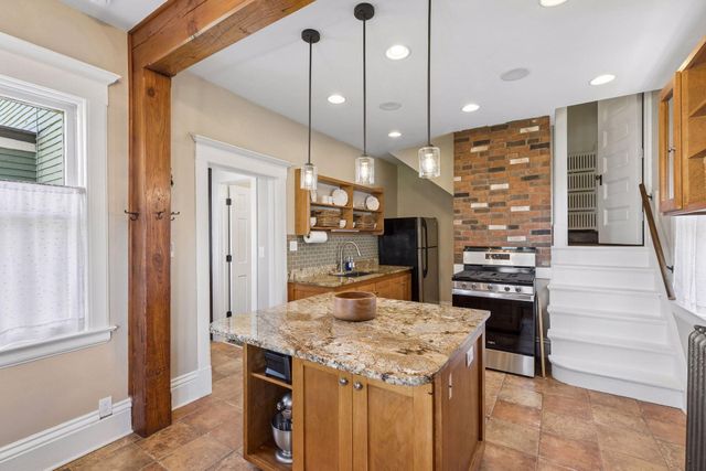 1089 Lincoln Avenue, Saint Paul, MN 55105