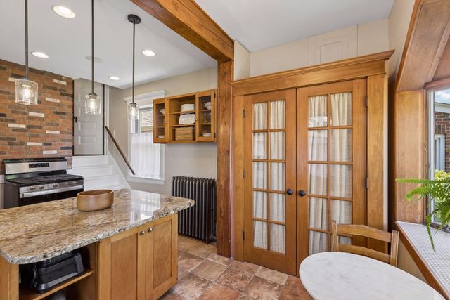 1089 Lincoln Avenue, Saint Paul, MN 55105