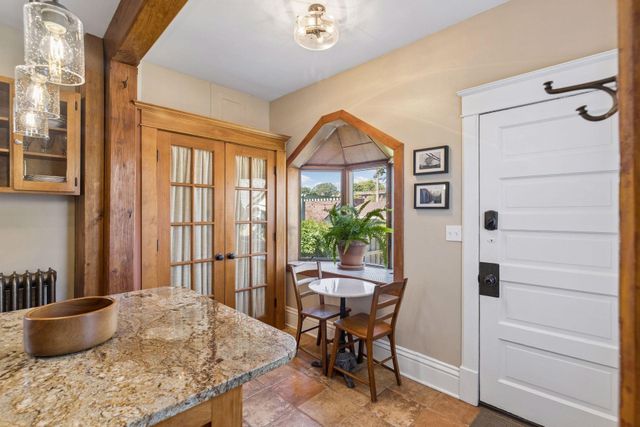 1089 Lincoln Avenue, Saint Paul, MN 55105