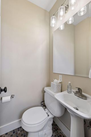 1089 Lincoln Avenue, Saint Paul, MN 55105