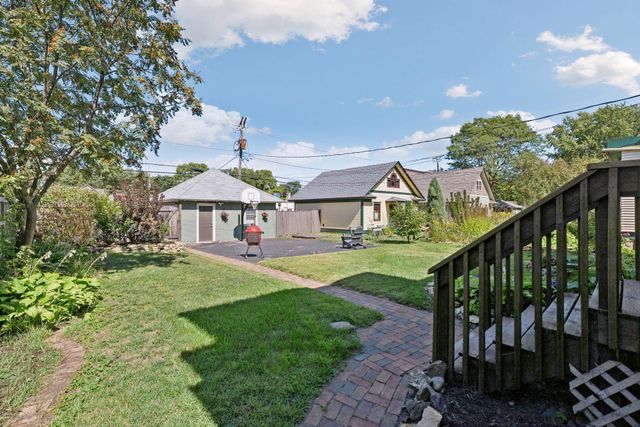 1089 Lincoln Avenue, Saint Paul, MN 55105