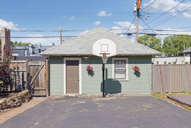 1089 Lincoln Avenue, Saint Paul, MN 55105
